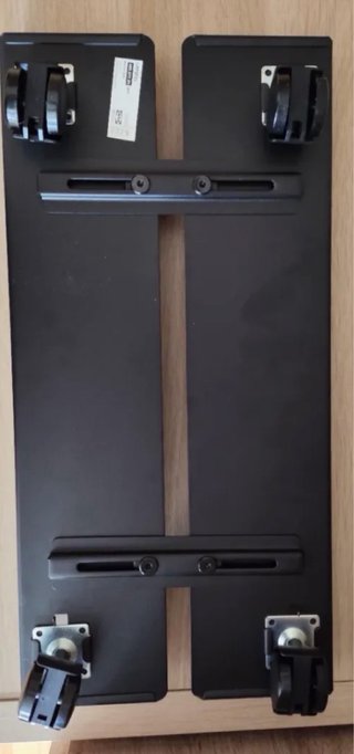 Soporte con Ruedas para Torre PC IKEA