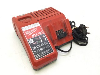 taladro a bateria milwaukee hd18pd