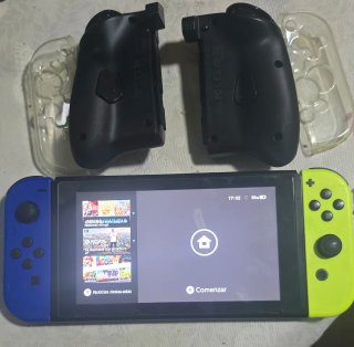 Nintendo Switch Azul y Verde