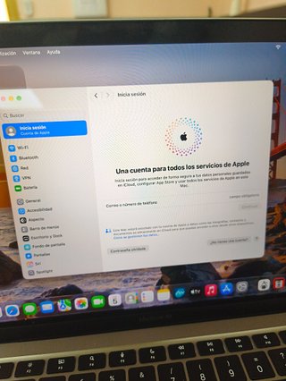MacBook Air 8 GB RAM 13.3" 2020 M1 SSD 251 GB