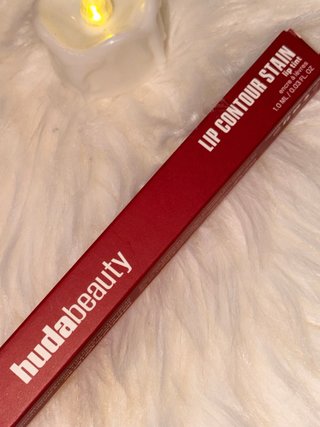 Lip Contour Stain Huda Beauty