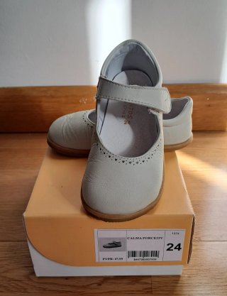 Merceditas Barefoot Talla 24