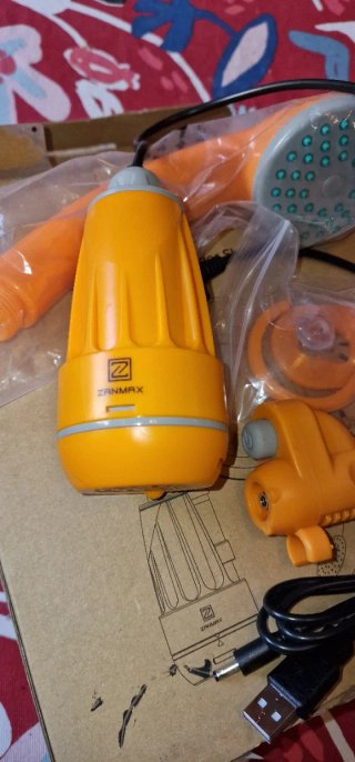 Ducha Portátil Camper Zanmax a batería.