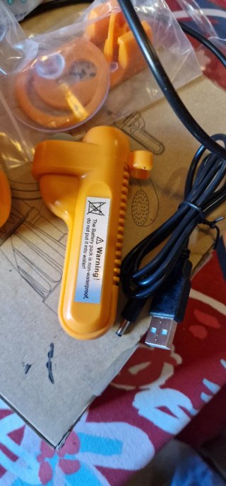 Ducha Portátil Camper Zanmax a batería.
