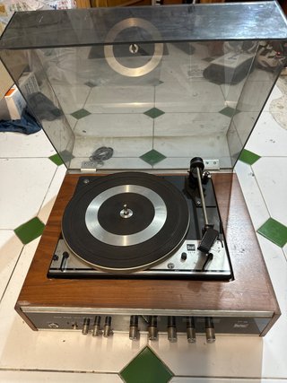 Tocadiscos Bettor EF-40