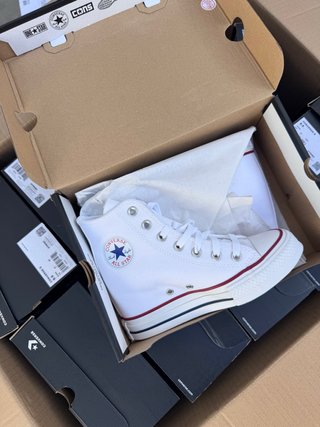 Converse All Star Blancas Talla 39.5 Nuevas .