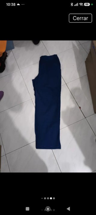 Set de 8 Prendas de Ropa de Trabajo