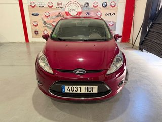 Ford Fiesta 5p Titanium 1.4 Aut. Ford Fiesta 1.4 Titanium automático,