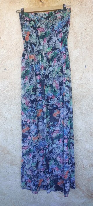 Vestido largo floral sin tirantes