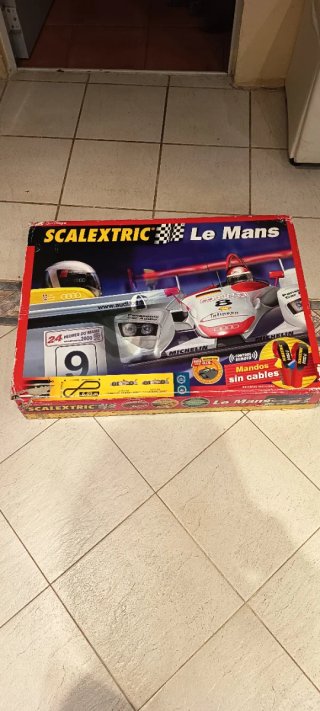 Scalextric C3 Le Mans mandos inhalambicos y regalo