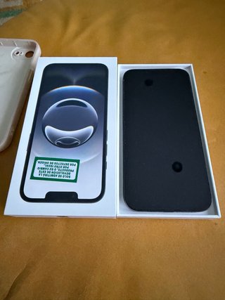 iPhone 16 e 258GB
