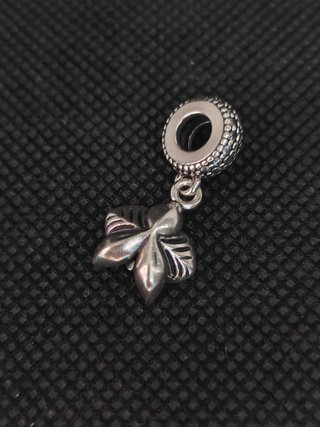 Charm plata 925Orquidea Blanca Pandora051-03-00731