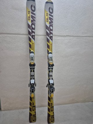 Esquís Atomic SL9 169cm con fijaciones