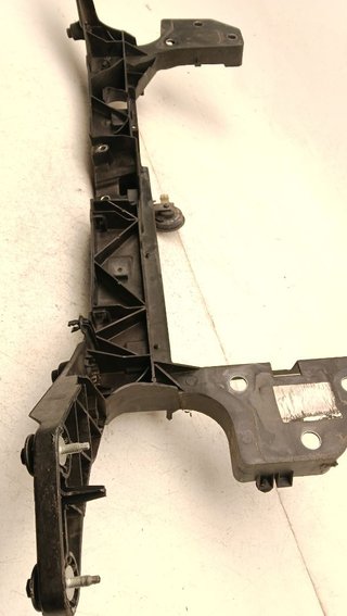 Panel frontal Renault Clio III 1,5 Ltr. - 50 kW