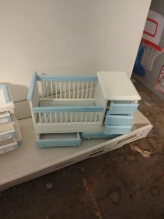 Atrezzo Maquetismo Casa Muñecas Bebé