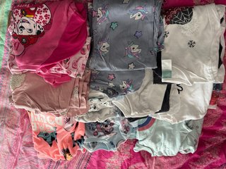 Lote de pijamas para niña