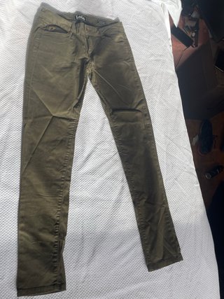Pantalón largo Lois verde caqui