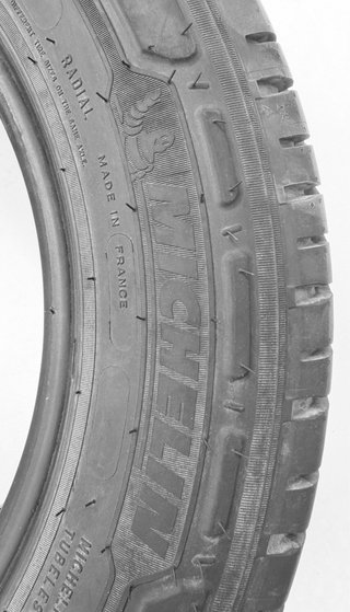 Neumatico Michelin Agilis 3 206/65/16