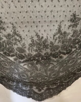 Mantilla Antigua