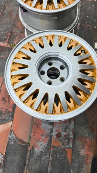 4 Llantas Chrysler LeBaron Doradas