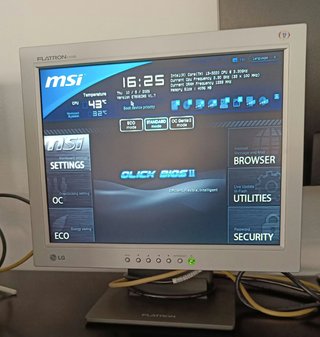 PC i3 MSI 4GB RAM + Monitor 15