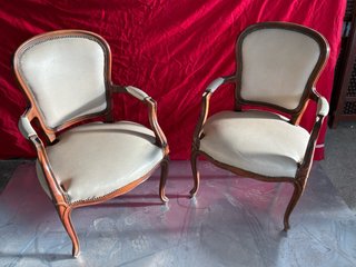 Set de 3 Sillas de Despacho Clásicas