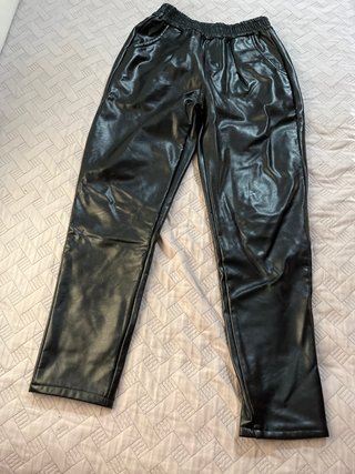 Pantalón de Piel Negro