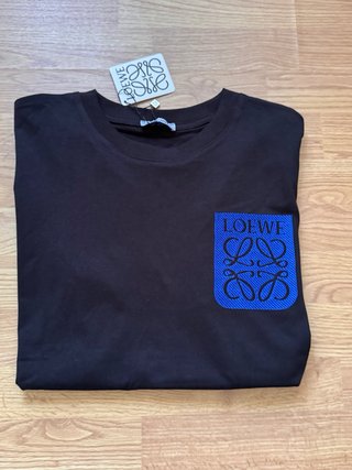 Camiseta Loewe Anagram Azul y Negra
