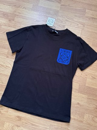 Camiseta Loewe Anagram Azul y Negra