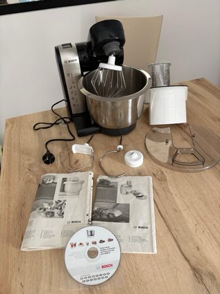 Robot de cocina Bosch MUM4
