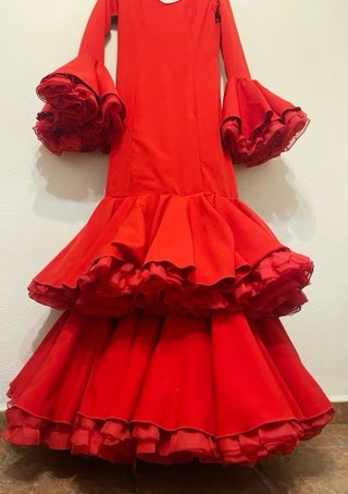 Traje de flamenca rojo volantes