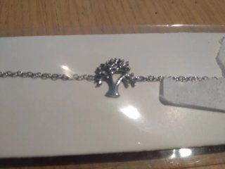 Pulsera plateada con árbol de la vida