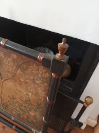 Antiguo salva-chispa chimenea decoración aves