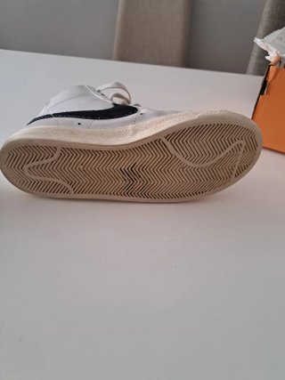 Zapatillas Nike Altas Blancas y Grises