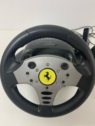 Volante Ferrari Guillemot para PS1 y PS2