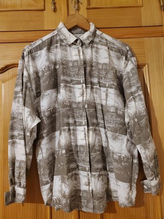 Camisa Curiosa Motivos Barcelona Beige/Blanco
