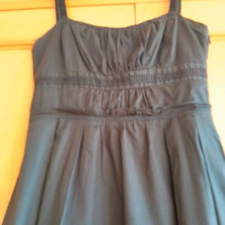 Vestido Negro con Tirantes