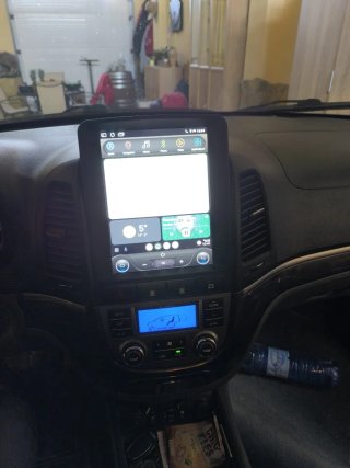 Hyundai Grand Santa Fe 2011