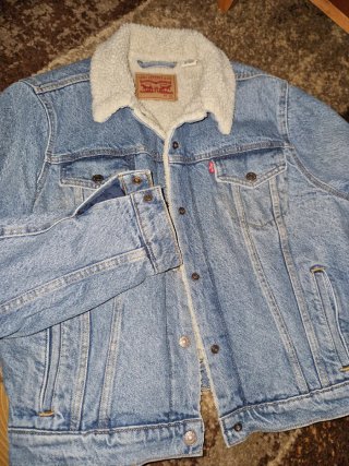 Chaqueta Vaquera Levi's con Borrego