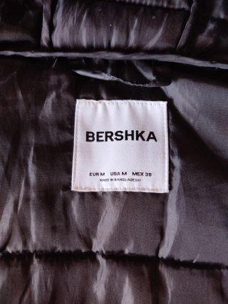 Chaleco Chubasquero Bershka Negro Talla M