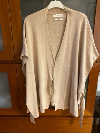 Chaqueta tipo capa Mango beige
