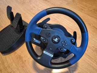 Volante Thrustmaster T150 con Pedales
