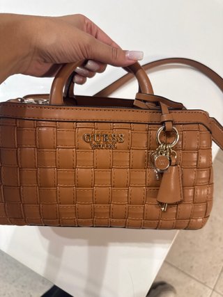 Borsa Guess marrone intrecciata