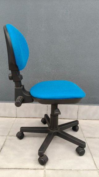 Silla de escritorio infantil azul