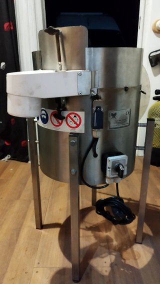 Máquina Peladora de Plantas
