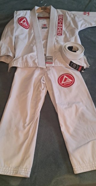 Kimono Jiu-Jitsu Gracie Barra Blanco