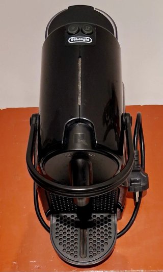 Macchina da caffè Nespresso De'Longhi nera