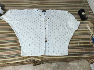 Jersey señora blanco y dorado talla única