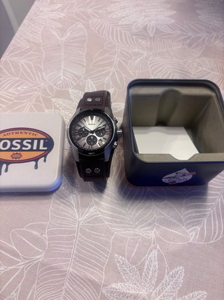 Reloj Fossil Cuarzo Marrón y Plateado
