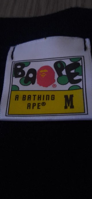T-shirt BAPE Preta com Estampa Camuflada Azul Tama